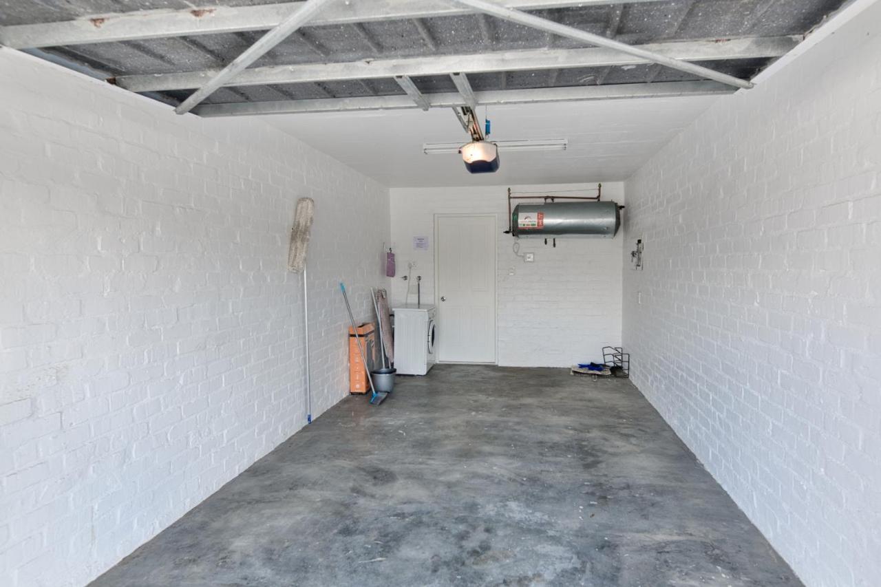 25 The Tides Apartment Struisbaai Bagian luar foto